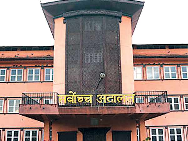न्यायाधिश सिफारिशमा मन्त्रीकी भान्जीदेखि न्याय परिषद सदस्यका ज्वाईंसम्म : विवादित न्यायाधीशको बेन्चमा मुद्दा नहेर्न र बेन्च बहिष्कार गर्न आह्वान