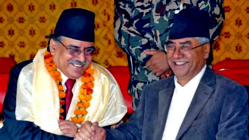 जनयुद्धमा टाउकाको मूल्य तोकिएका प्रचण्डकै प्रस्तावमा देउवा फेरि सिंहदरवार प्रवेश गर्दै