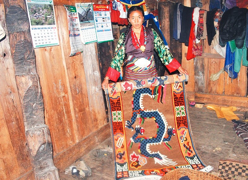 माग धान्न मुस्किल गलैंचाको