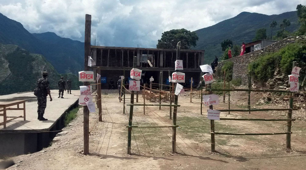 कांग्रेस र एमाले कार्यकर्ता बीच बझाङमा झडप, तीनजना घाइते