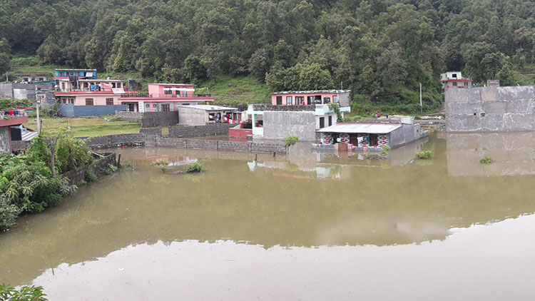 जथाभावी प्लटिङले पोखराको छोरेपाटन डुबानमा,फेरी भासियो जमिन