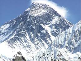 हिमाल आरोहणतर्फ आकर्षण बढ्दै