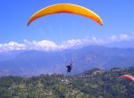 फेवातालको किनारमा प्याराग्लाइडिङ दुर्घटना हुँदा चिनिया नागरिक घाइते