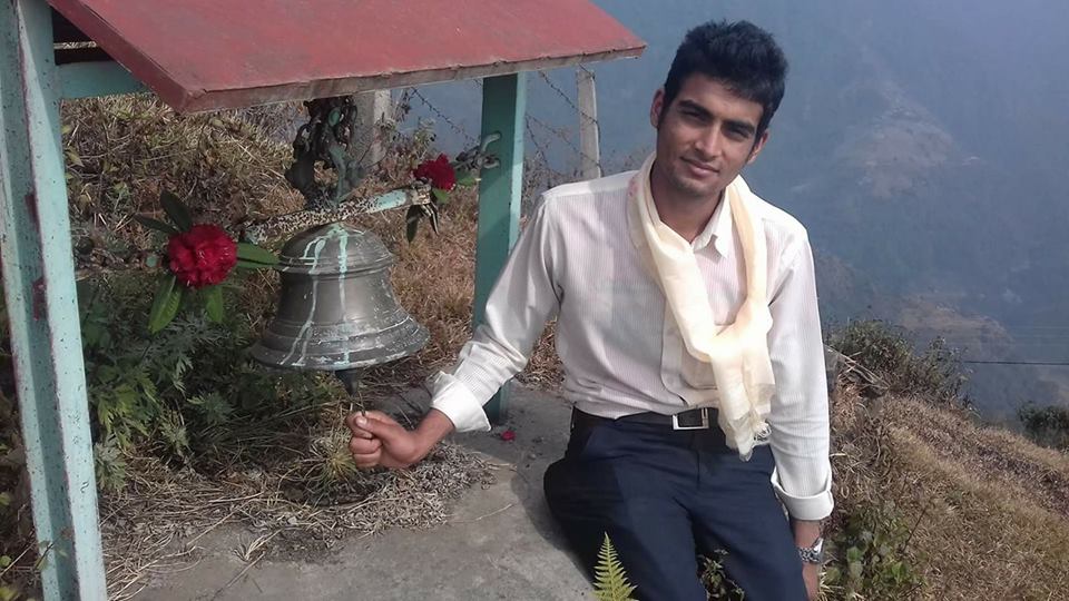 एक पछीय ढङ्गले समाचार सम्प्रेषन गरेको भन्दै आक्रोशित भिडमा पत्रकार कुटिए