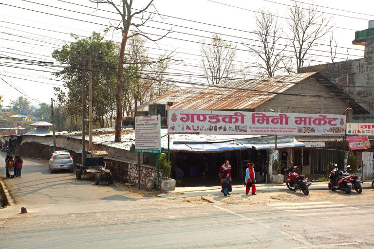 पोखराको सरकारी जग्गामा बिचौलियाको रजाइँ
