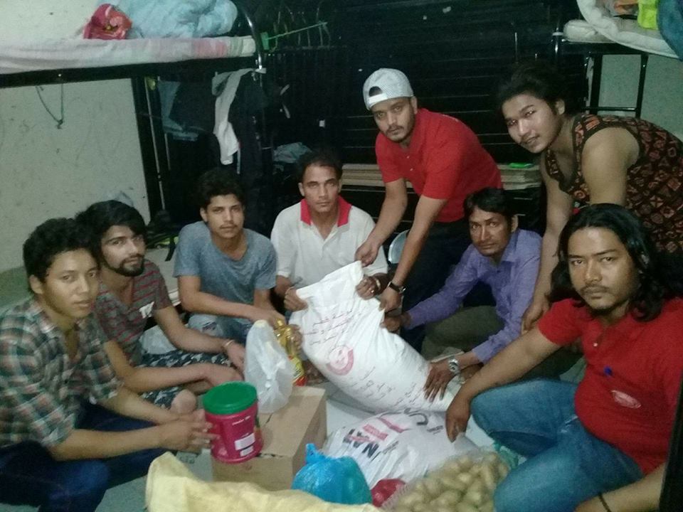 भोक भोकै अलपत्र परेका प्रवासी मजदुरलाई  जनप्रगतिशील मोर्चा कतारद्वारा खाद्यान्न सहयोग