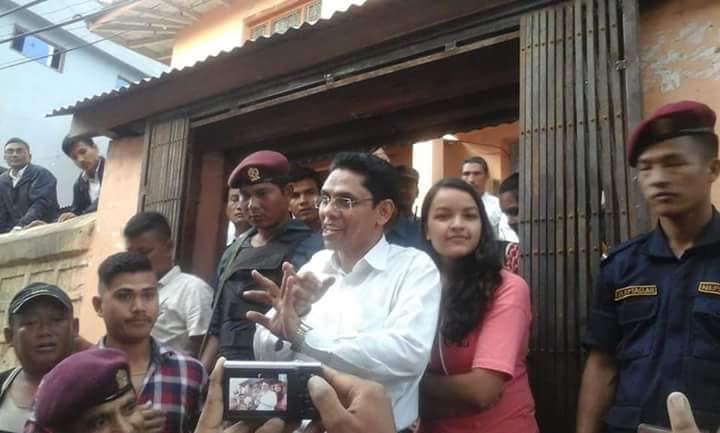 अदालतले छोडे लगत्तै फेरि समातिए प्रकाण्ड, दाङ लैजाने तयारी