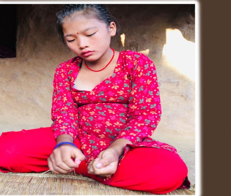 १२ वर्षीया गंगा चेपाङ गर्भवती, पेटमा सात महीनाको गर्भ