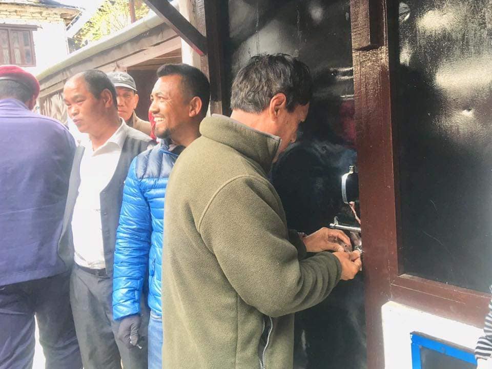 एक्यापको बिरेठाती कार्यालयमा तालाबन्दी