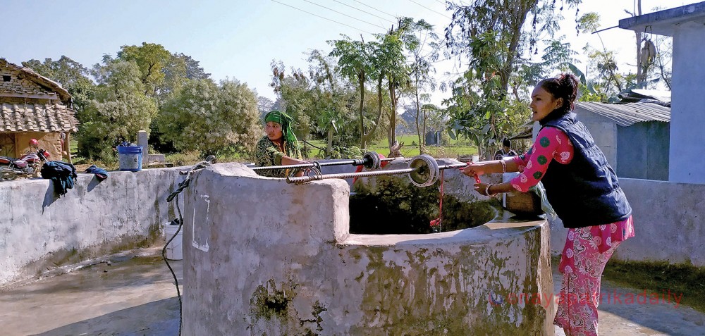 दलित-दलितभित्रै विभेद : पानी छोइने भन्दै बिक र दमाईका छुट्टाछुट्टै इनार