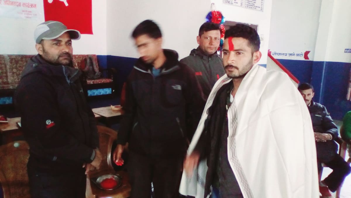 ने.क.पा.द्वारा वालिङ्गमा पाँच शहीद परिवार सम्मानित