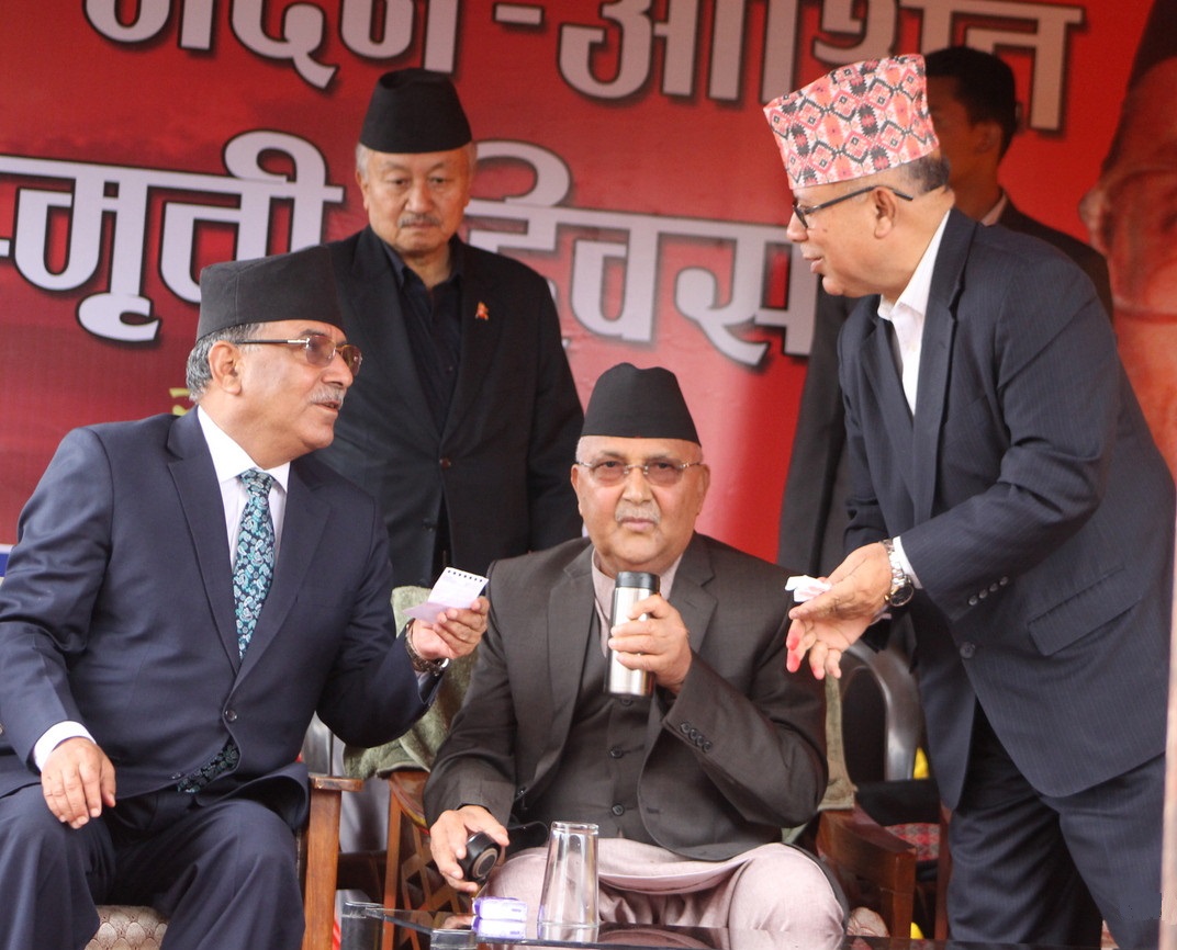 नेकपाको त्रिकोणात्मक शक्ति सन्तुलन : सरकार परिवर्तनदेखि पार्टी महाधिवेशनलाई समेत असर – मनोज सत्याल