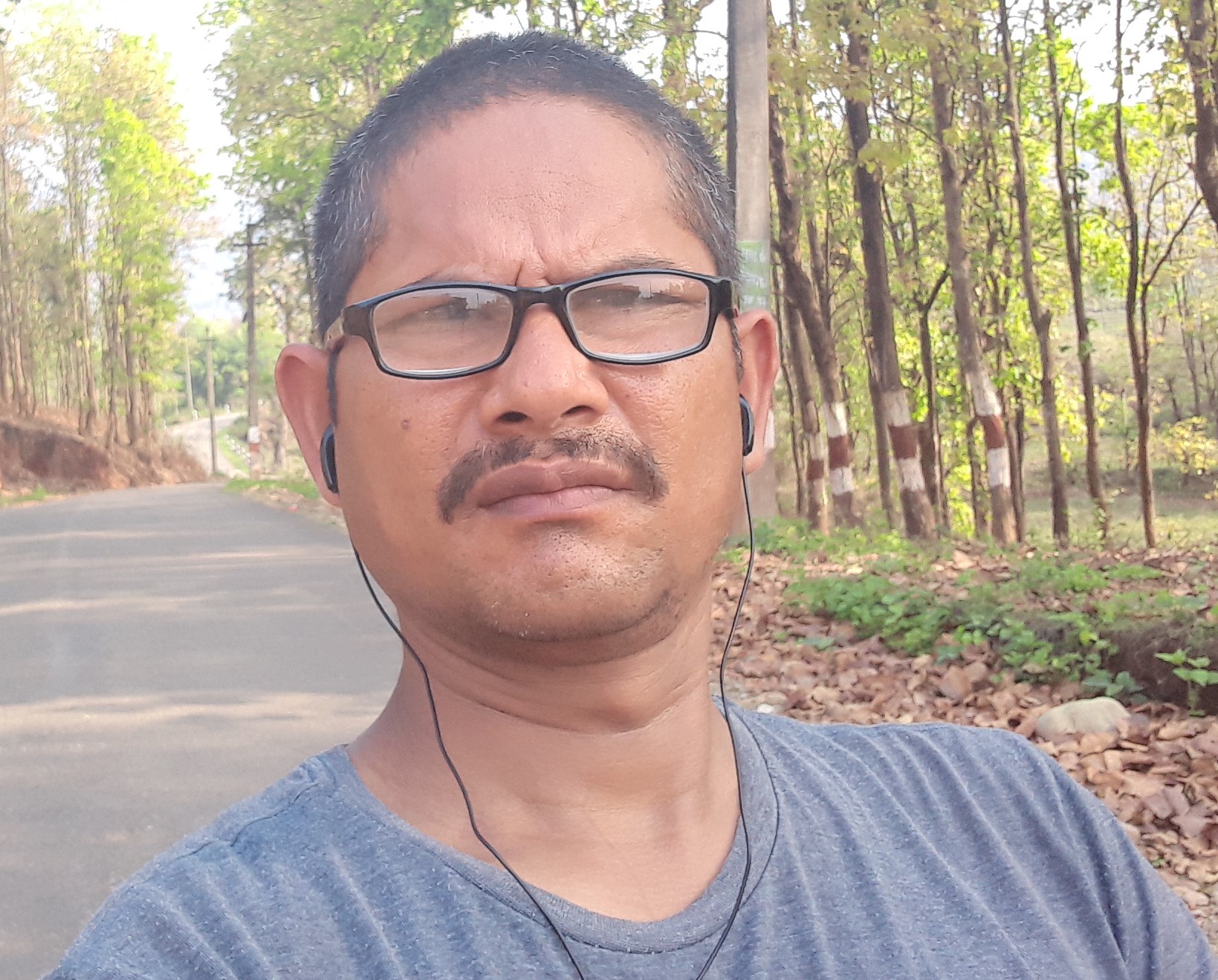 दलाल संसदीय ब्यबस्था र वार्ताको ढ्वाङको औचित्यता : ओम हमाल