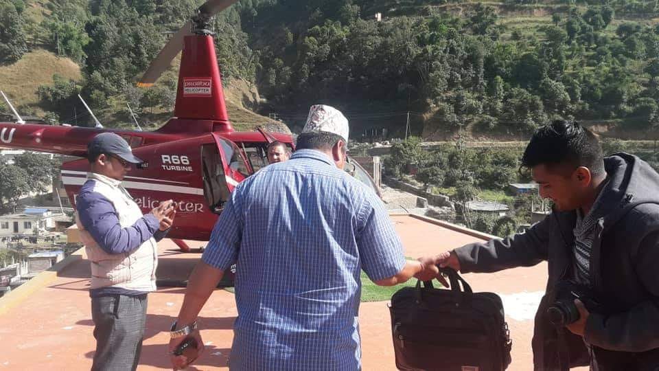 बागी उम्मेदवारलाई सघाएको भन्दै सत्तारुढ नेकपाद्वारा दुई नेतालाई कारवाही
