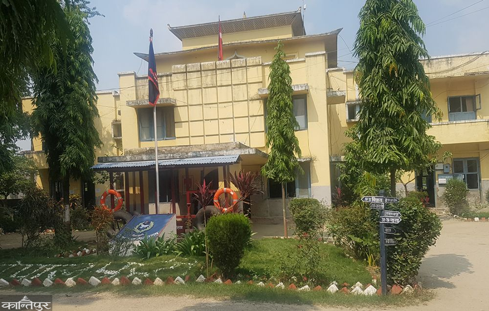 भारतीयद्वारा सिमानामा रहेको मठिया प्रहरी चौकीमा बम प्रहार, सेन्ट्रीमा बसेका प्रहरी घाइते