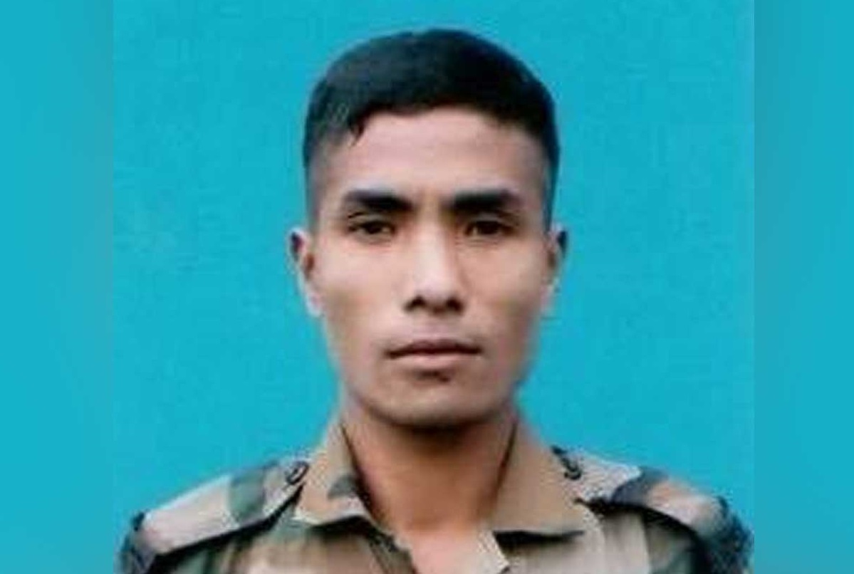 काश्मीर लडाईमा भारतीय गोर्खा सैनिक थापाको मृत्यु