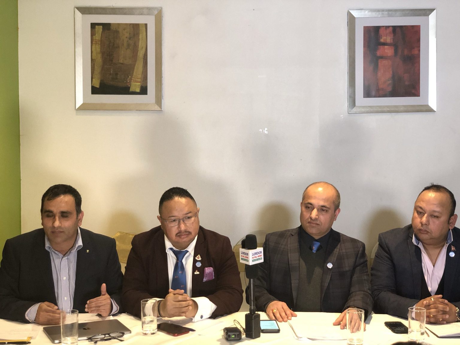 एनआरएन युकेमा चार करोड अनियमितताको छानबिन माग गर्दै एनआरएनए अध्यक्ष कुमार पन्तलाई यूकेमा कालो झण्डा (भिडीयो)