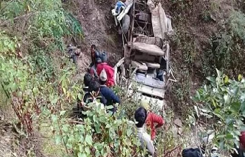 गोरखामा जनप्रतिनिधिसहितको  जिप दुर्घटनाग्रस्त, वडा सचिवको मृत्यु, गाउपालिका उपाध्यक्षसहित सात घाइते