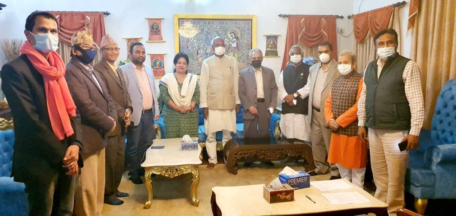 संघीय समाजवादी पार्टी र राष्ट्रिय जनता पार्टी कम्युनिष्ट पार्टी स्थापना दिवसका दिन मध्यरातमा एकीकरनको घोषणा