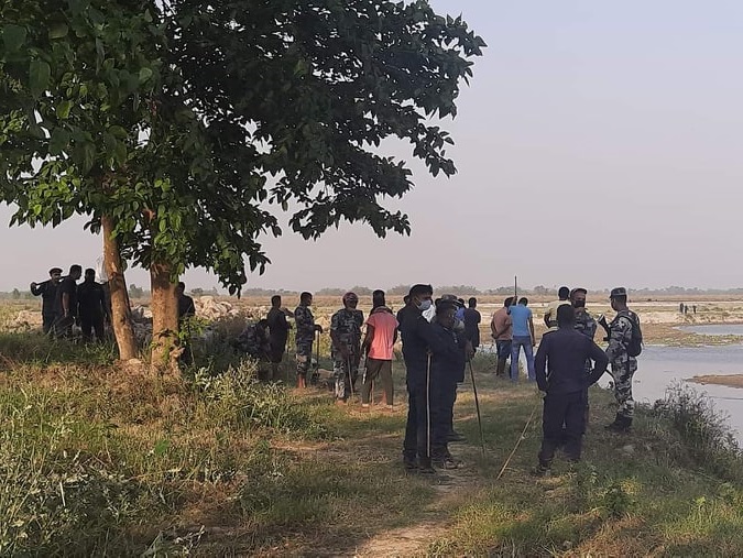माछा मार्ने विषयमा दुई समूहबीच झडप, स्थिति नियन्त्रणमा लिन प्रहरीद्वारा हवाई फायर, एक घाइते