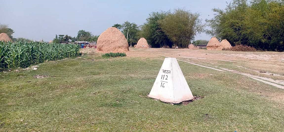 प्रधानमन्त्री ओलीकै गृह जिल्ला झापाकै करिब एकसय ७४ हेक्टर जमिन भारतले मिचेको खुलासा