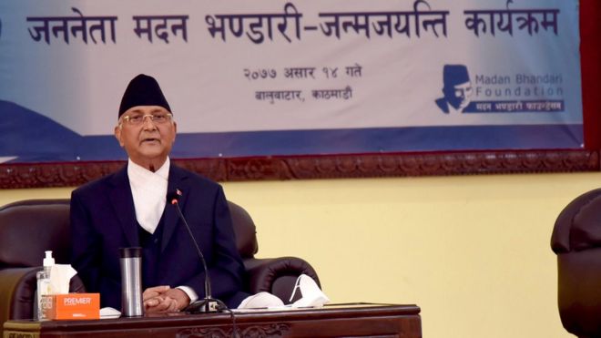 आफूलाई पदबाट हटाउन खोजिएको प्रधानमन्त्री ओलीको भनाई : के साँच्चिकै प्रधानमन्त्री परिवर्तन होला ?