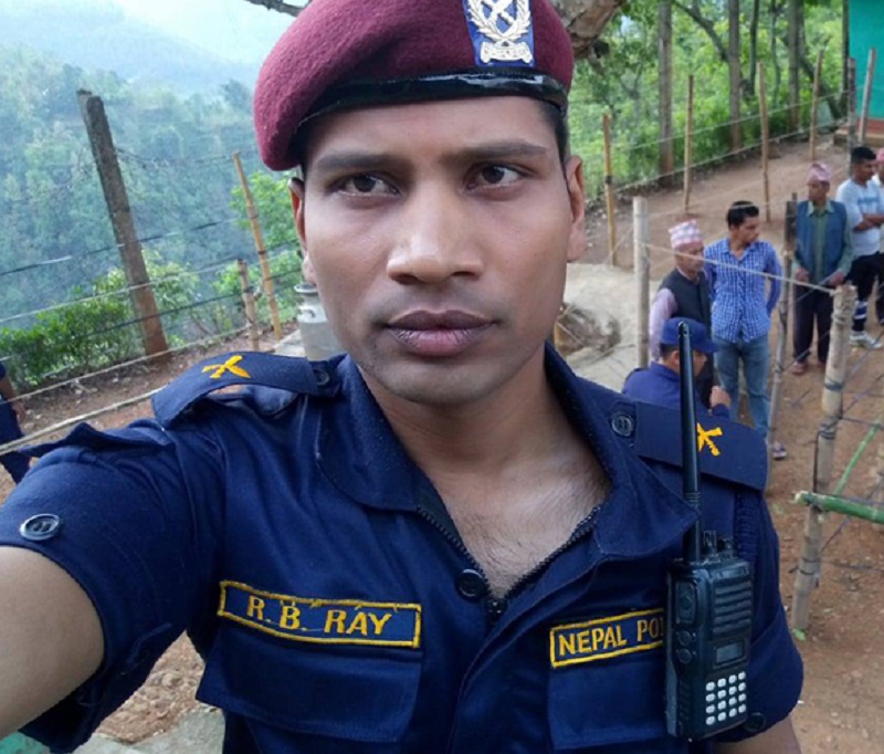 मकवानपुर जिल्लामा एक प्रहरी प्रमुख घुस रकम सहित पक्राउ
