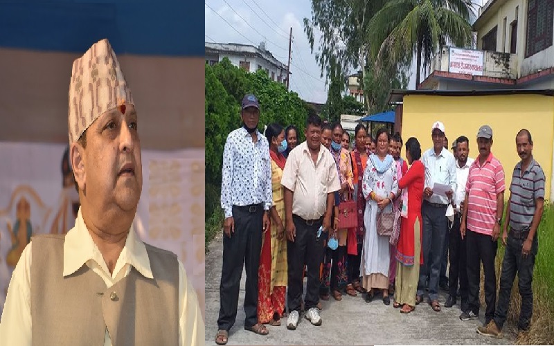 पूर्वराजा ज्ञानेन्द्र शाहको चिया बगानमा कार्यरत मजदुर ज्याला नपाएपछि श्रम कार्यालय पुगे