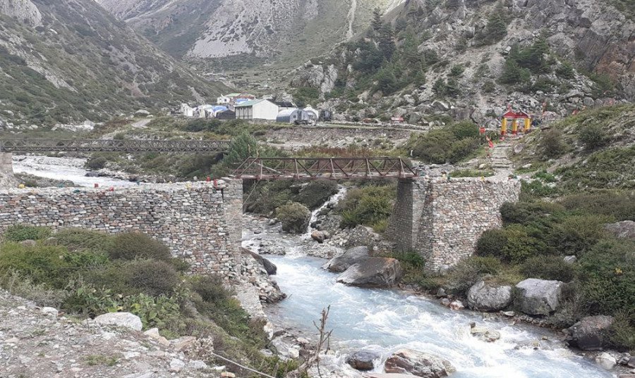 भारतीय सीमा सुरक्षाबलद्वारा नेपालीभुमी कालापानी क्षेत्रमा नेपाली सुरक्षाकर्मी र स्थानिय बासिन्दालाई प्रवेश गर्नमा रोक