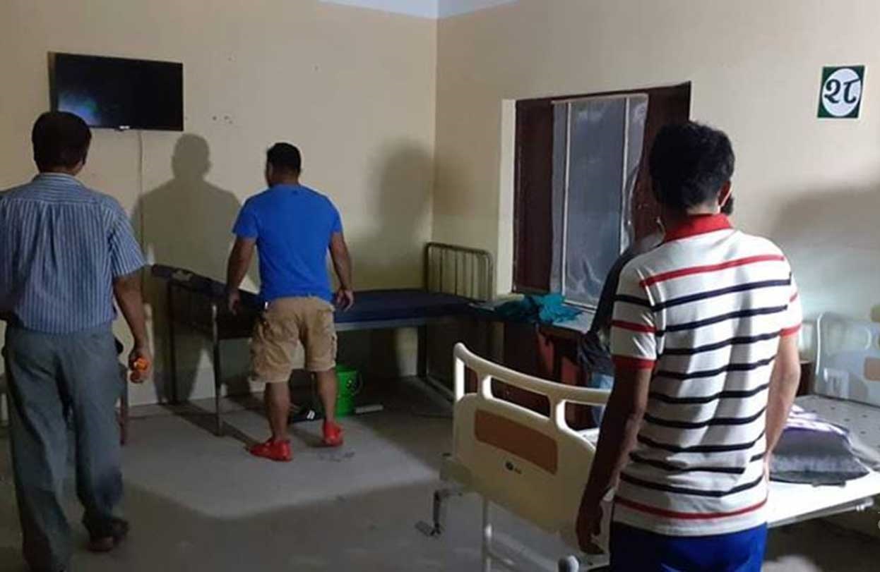 संखुवासभाको खाँदबारीस्थित हिमालय किरण क्याम्पसमा संचालित आइसोलेसन वार्डमा तोडफोड गरेर चोरी