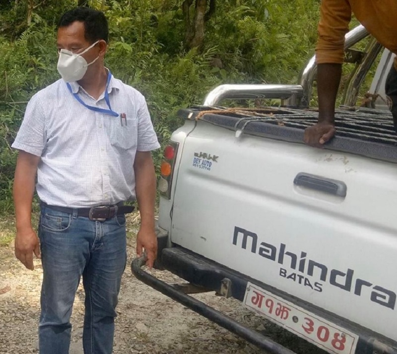 मादी गाउँपालिका अध्यक्ष गुरुङ चढ्ने गाडी तोडफोड