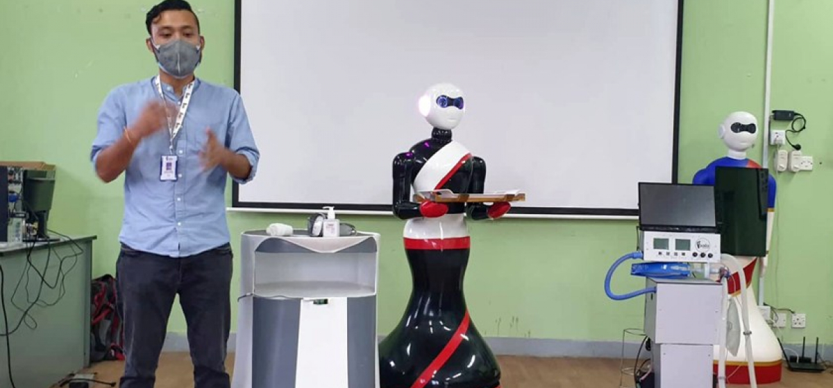 कोरोना सङ्क्रमितको उपचारमा नर्सिङ रोबोट परिचालन