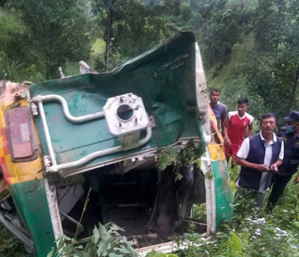 बागलुङमा जिप दुर्घटना हुँदा आमाछोराको मृत्यु, अर्का एक घाइते