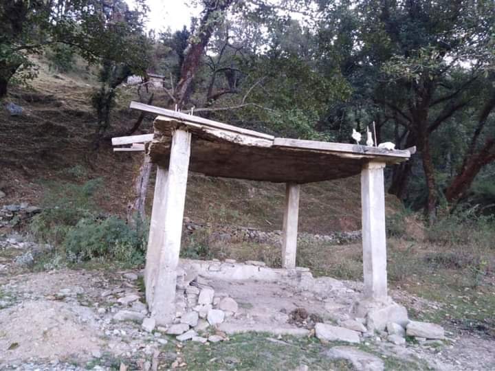 कालीकोटको रिग्नेपानीमा ११ लाख रुपियाँमा निर्मित प्रतिक्षालयको फोटो भाइरल