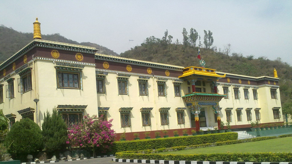 ३८ नेपाली कुटपिट भएको देहरादूनस्थित शाक्य एकेडेमीमा अघ्यापनरत एक नेपाली शिक्षक मृत भेटिए