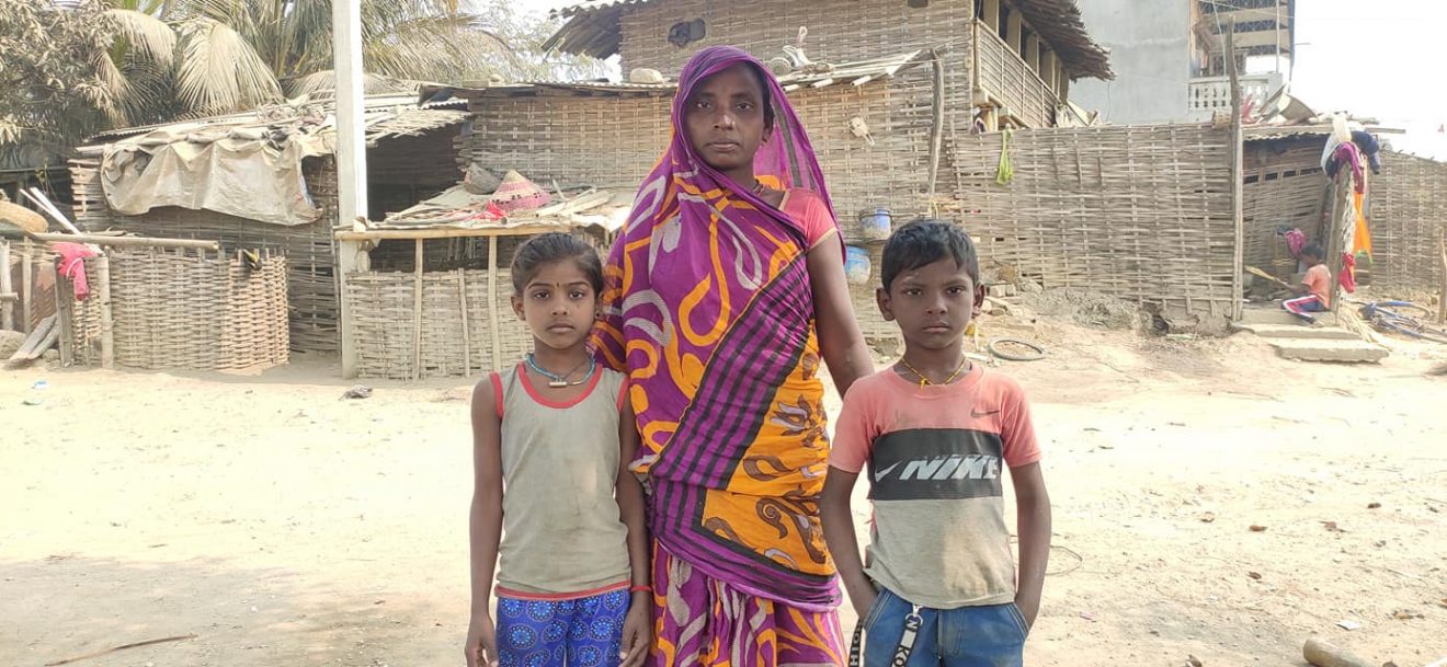 प्रम ओलीले अभिभावकत्व लिएका दुई दलित बालबालिकाको परिवार उनकै नेताकाकारण उठिबास