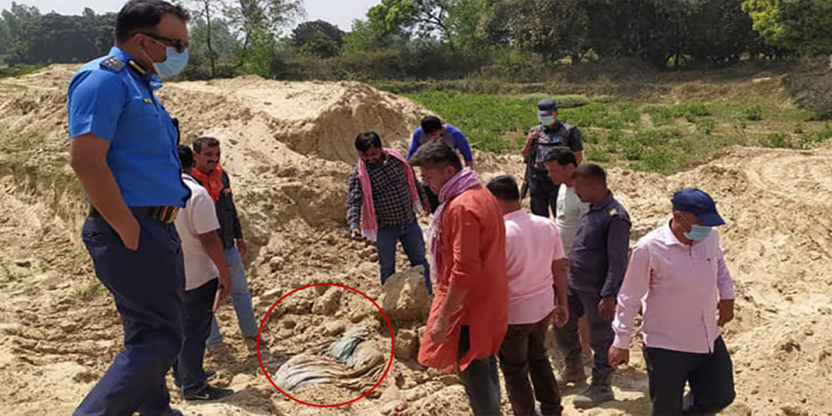 एक महिनादेखि बेपत्ता झा दम्पतीको शव गाडिएको अवस्थामा भेटियो