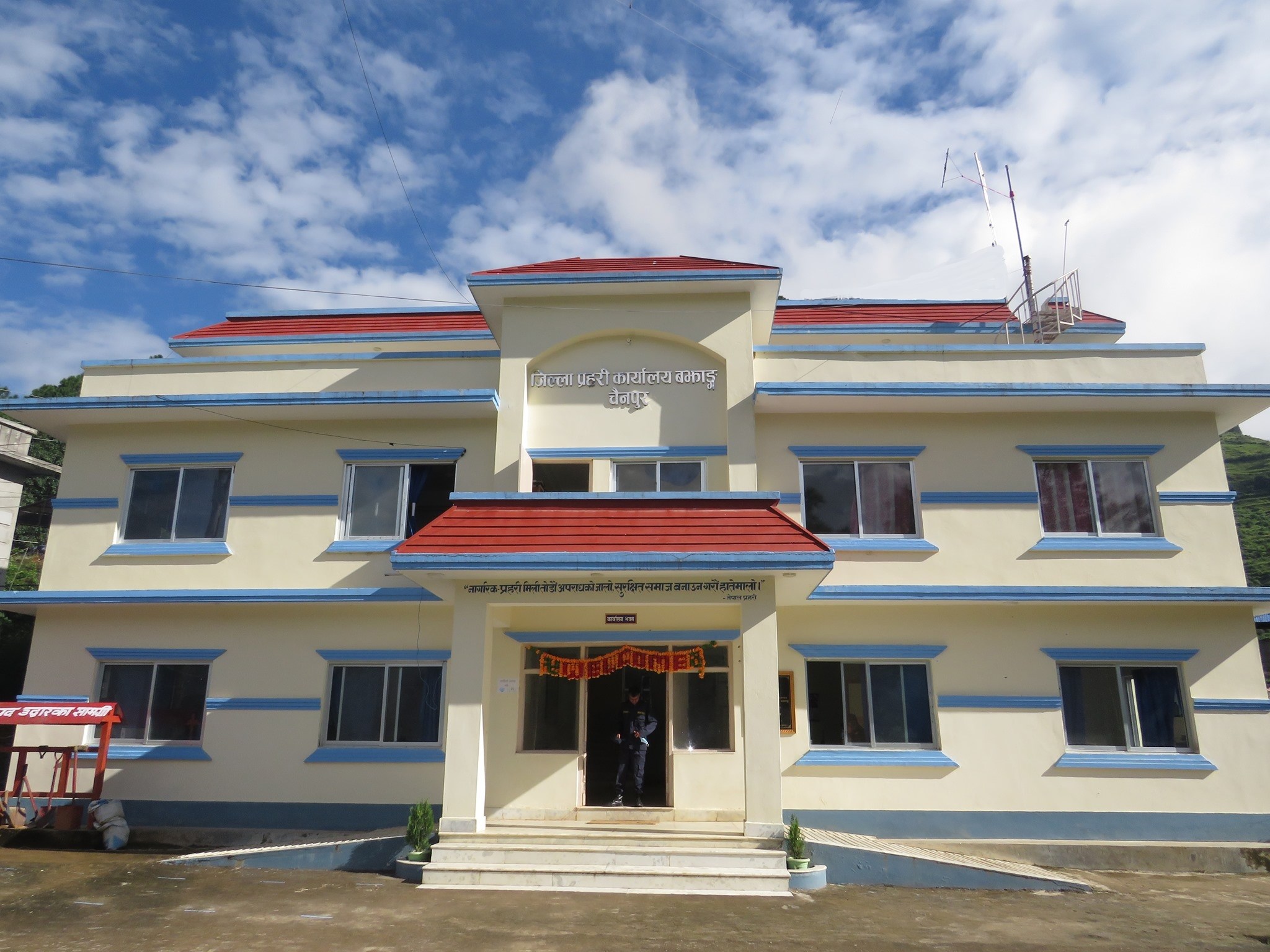 ८० वर्षी’य ह’जुरबा खाल्डोमा गा’डिएको अवस्थामा मृ’त भेटिए पछि बझाङबाट नाति प’क्राउ