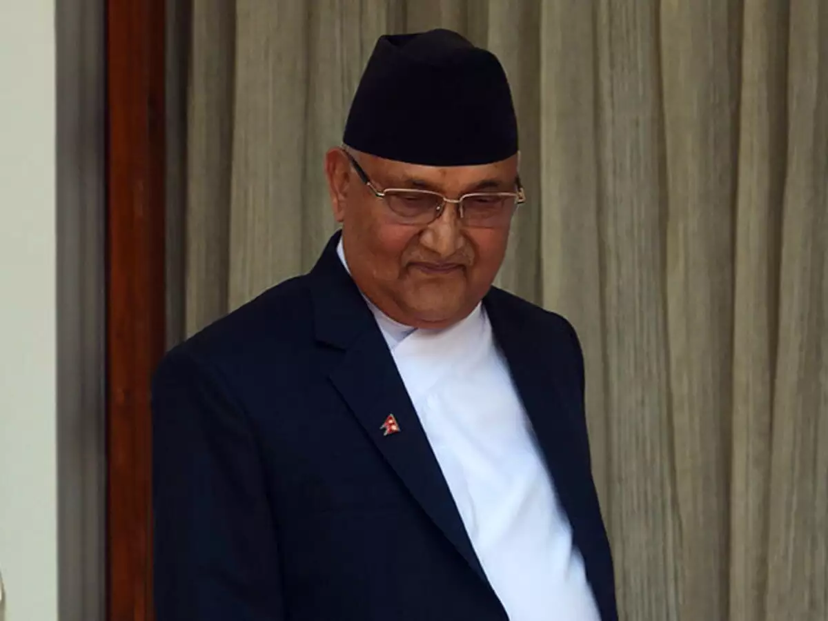 सर्वसम्मत बनाउन ओलीलाई आफु निकट नेताहरुको असहयोग, नेम्वाङद्वारा राष्ट्रपति बनाउने ओलीको प्रस्ताव अस्वीकार,