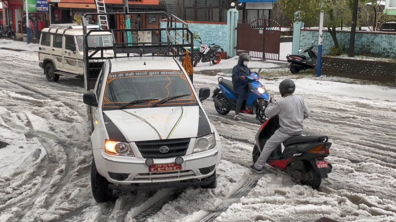 आज तराईमा हुस्सु र यी केही स्थानमा हिमपातको सम्भावना