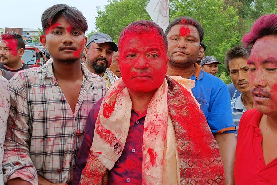 वडा अध्यक्षले विजय उत्सव मनाइसकेपछि सोहि केन्द्रको एउटा मतपेटिका गन्न छुटेको भेटियो