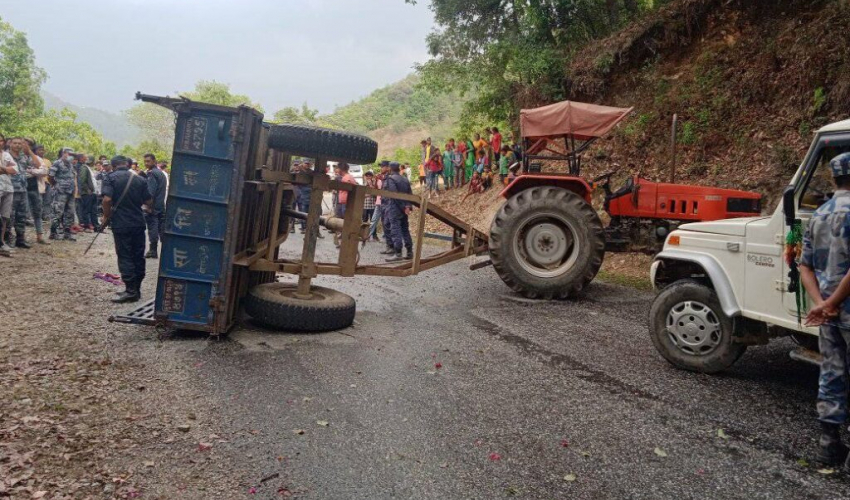 नेपाली कांग्रेसले निकालेको र्‍यालीमा ट्रयाक्टर दुर्घटना :  १४ वर्षीय बालकको मृत्यु, ३० जना नेता-कार्यकर्ता घाइते