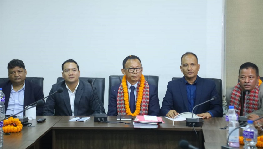 एन्फामा खिचोला : अध्यक्ष नेम्वाङ बैठक छाडेर हिँडेपछि बैठक स्थगित