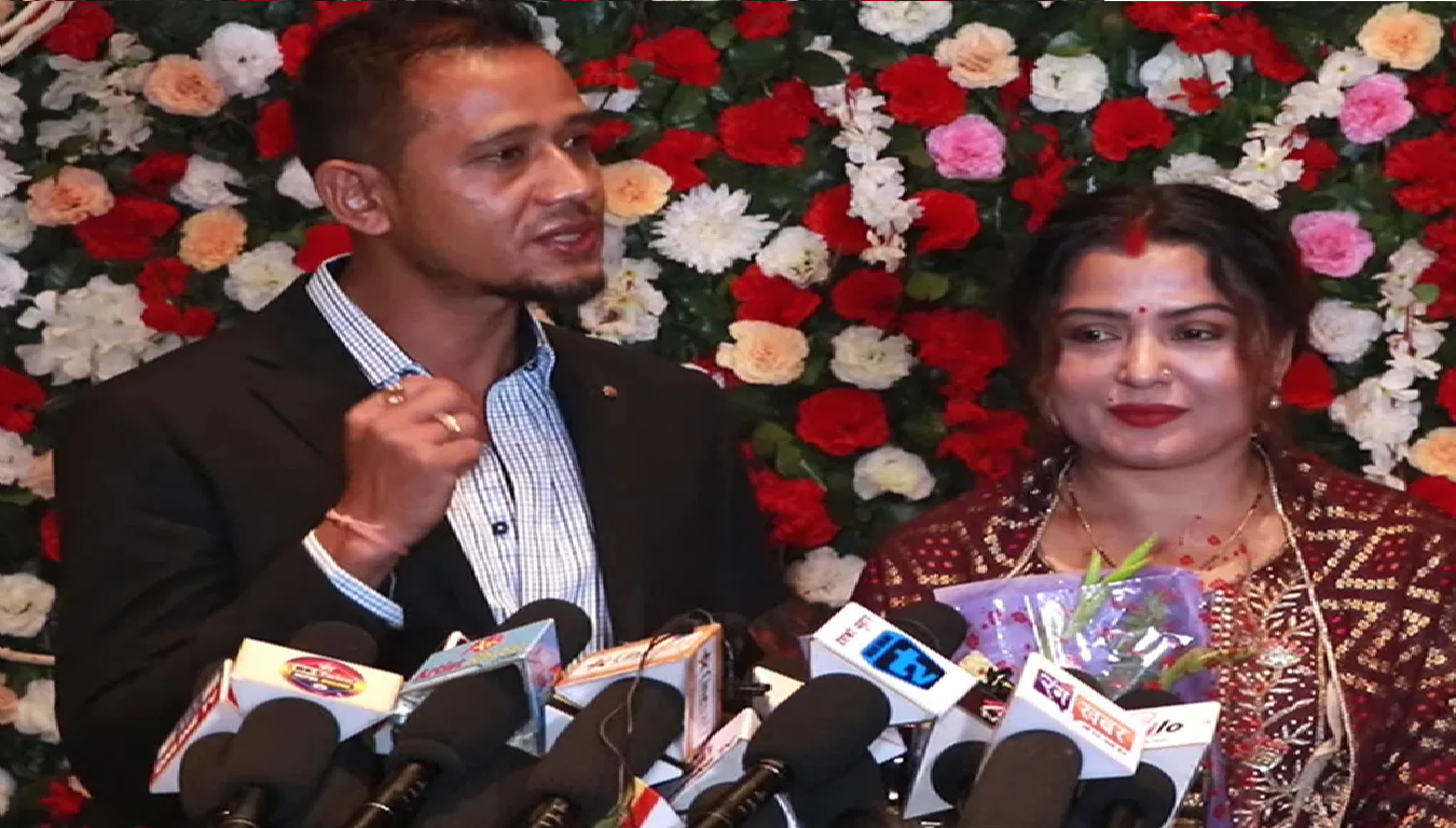 नायिका रेखा थापा नयाँ पतिसहित सार्वजनिक : विवाहपछि आफ्नो स्वभावमा केही परिवर्तन आएको रेखाको दाबी