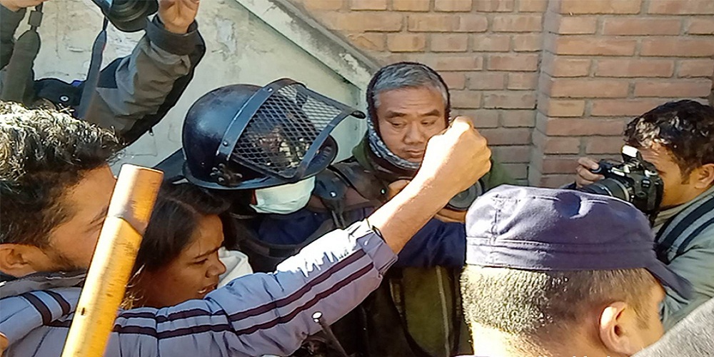 निर्मलाको निम्ति न्याय माग्ने अधिकारकर्मीहरु बबरमहलबाट पक्राउ