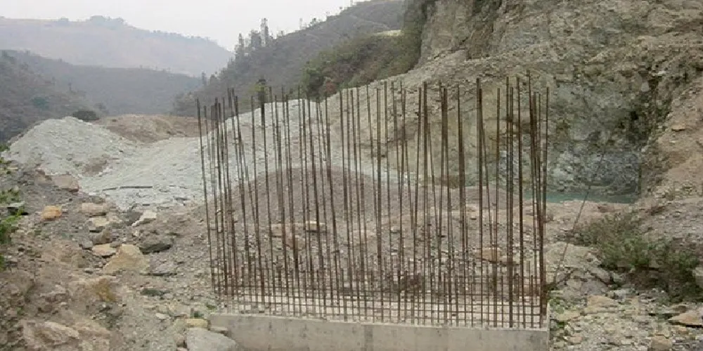 सात वर्षमा पुलका दुई पिल्लर निर्माण