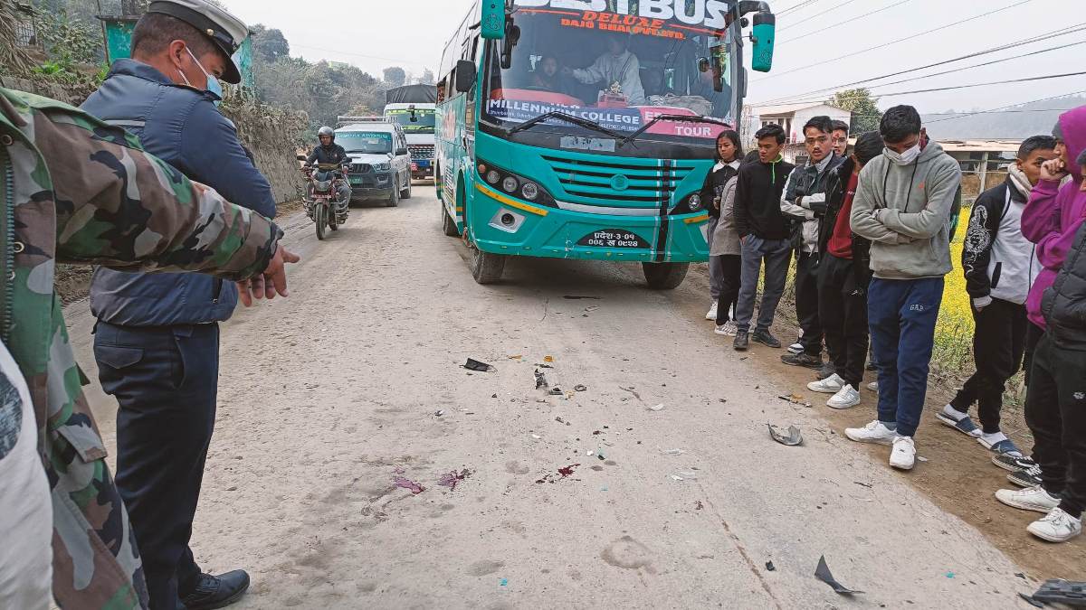 तनहुँको याम्पाफाँटमा बस र स्कुटर एकापसमा ठोक्किँदा स्कुटर चालकको मृत्यु
