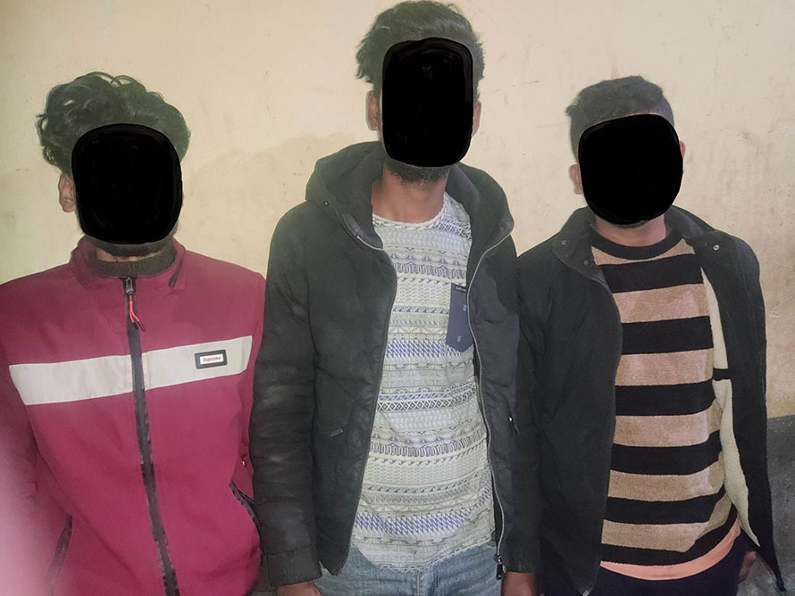 बैंकमा जम्मा गर्न पठाएको रकम लिएर भागेका मनीट्रान्सफर कम्पनीमा तीन कर्मचारी पक्राउ