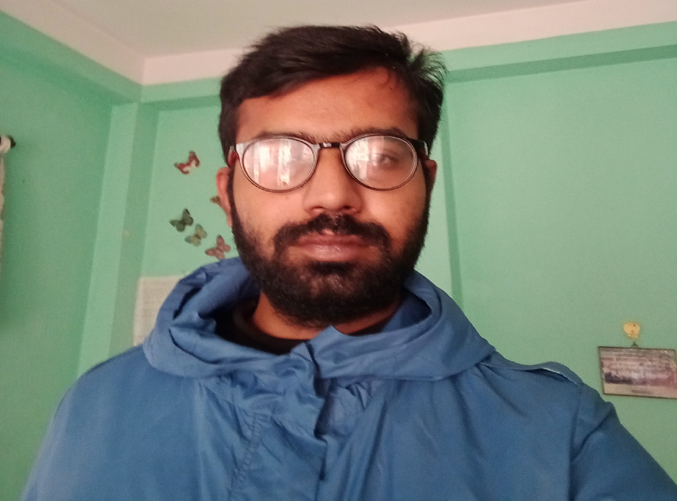 दर्शक : अर्जुन दाहाल