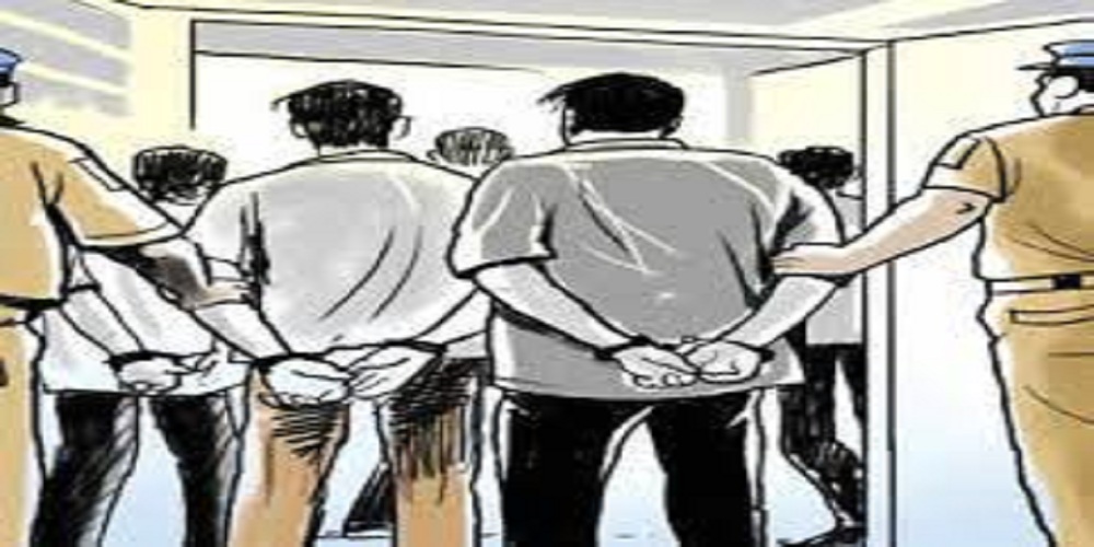 नेपाली नागरिकता लिएका १० जना भारतिय पक्राउ